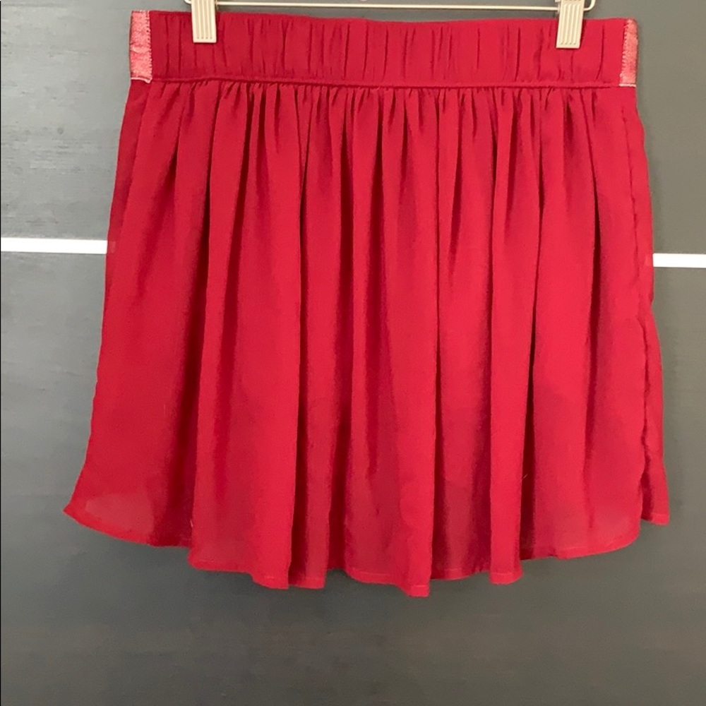 Hollister Flowy Hi-Low Mini Skirt - Picture 5 of 8